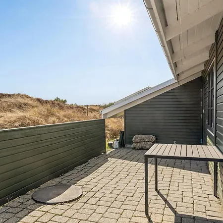 Eida - 400m From The Sea By Interhome *