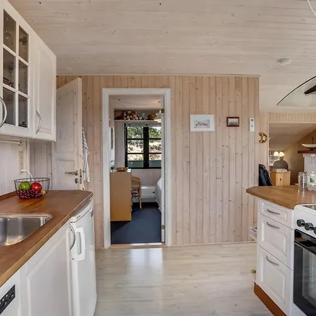 Feriehus Eida - 400m From The Sea By Interhome